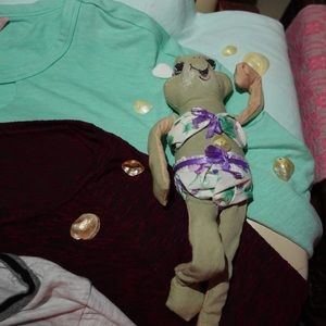 4 long sleeve shirts:)